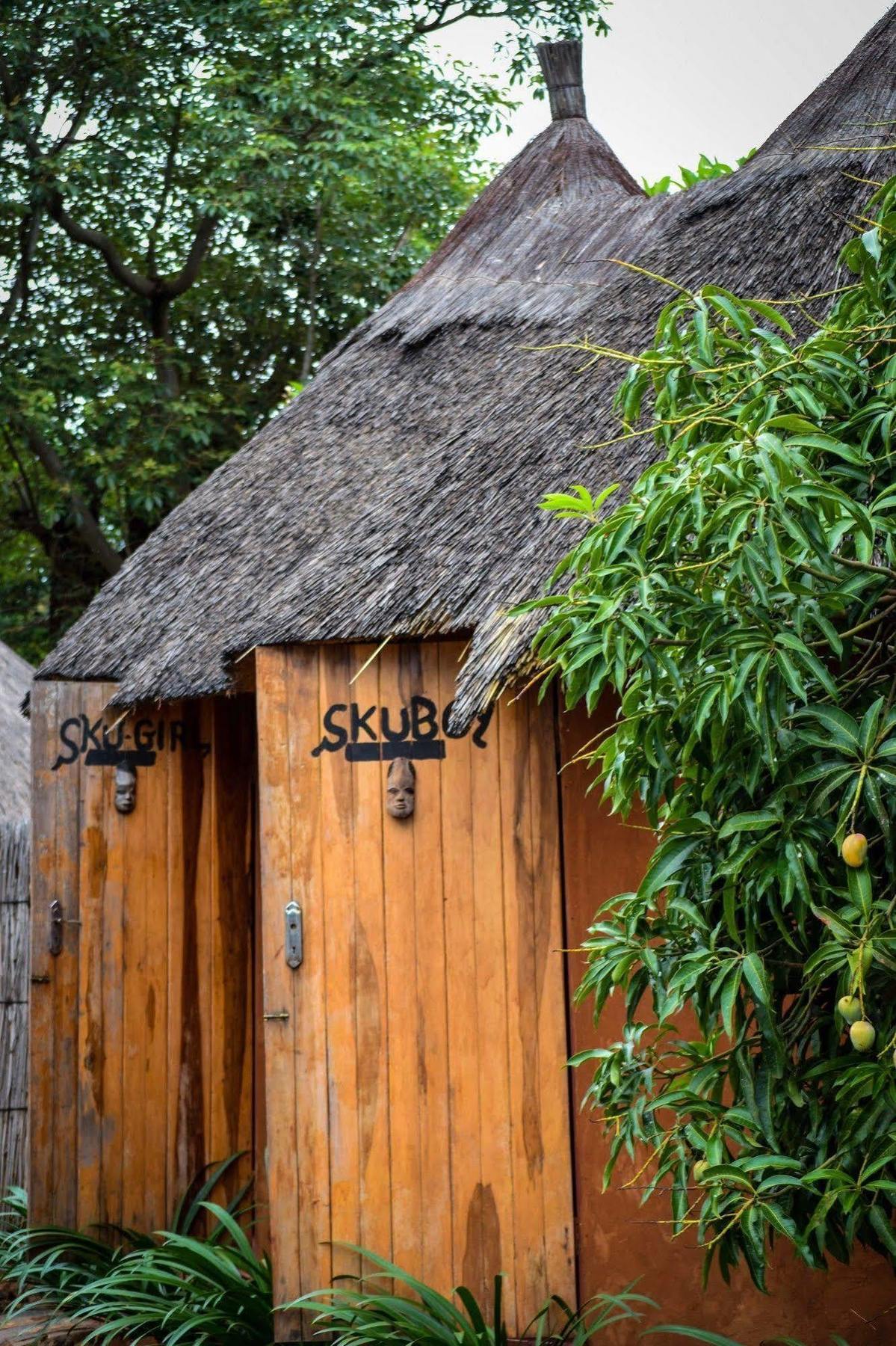 Zinga Backpackers Livingstone Exterior foto