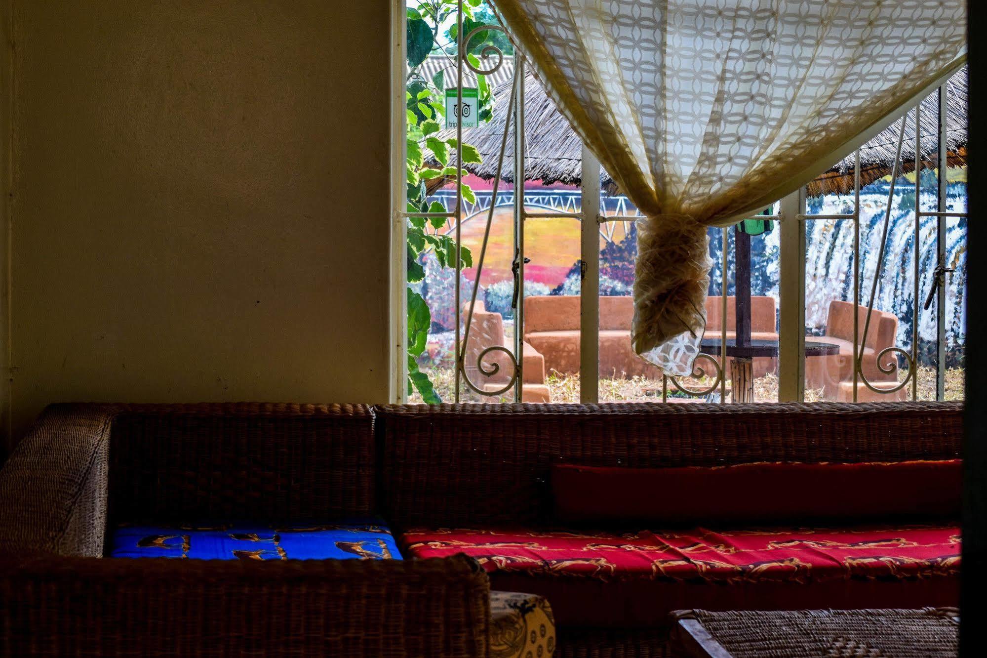 Zinga Backpackers Livingstone Exterior foto